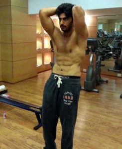Arjun Kapoor Workout at gym